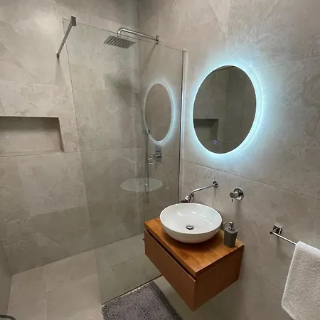 Apartmán Proper 1 *