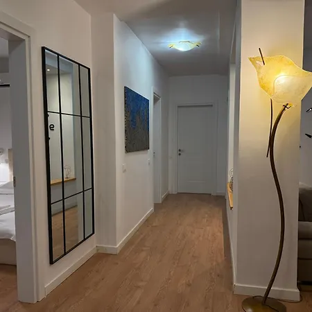 Proper 1 Apartmán Tirana