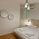 Proper 1 Apartment