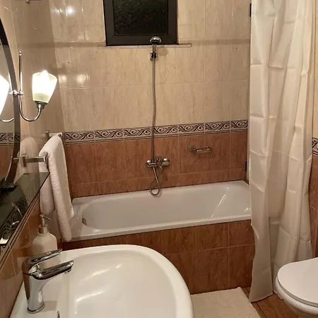 Proper 1 Apartamento *