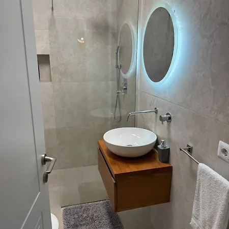 Apartman Proper 1