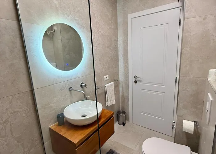 Proper 1 شقة تيرانا